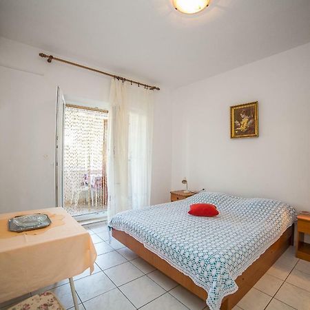 Apartmani Ina Повля Екстер'єр фото