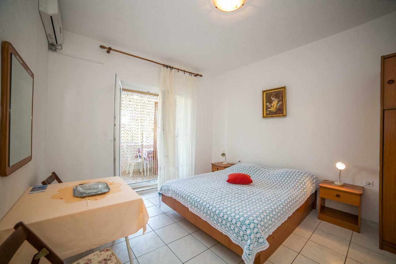 Apartmani Ina Повля Екстер'єр фото